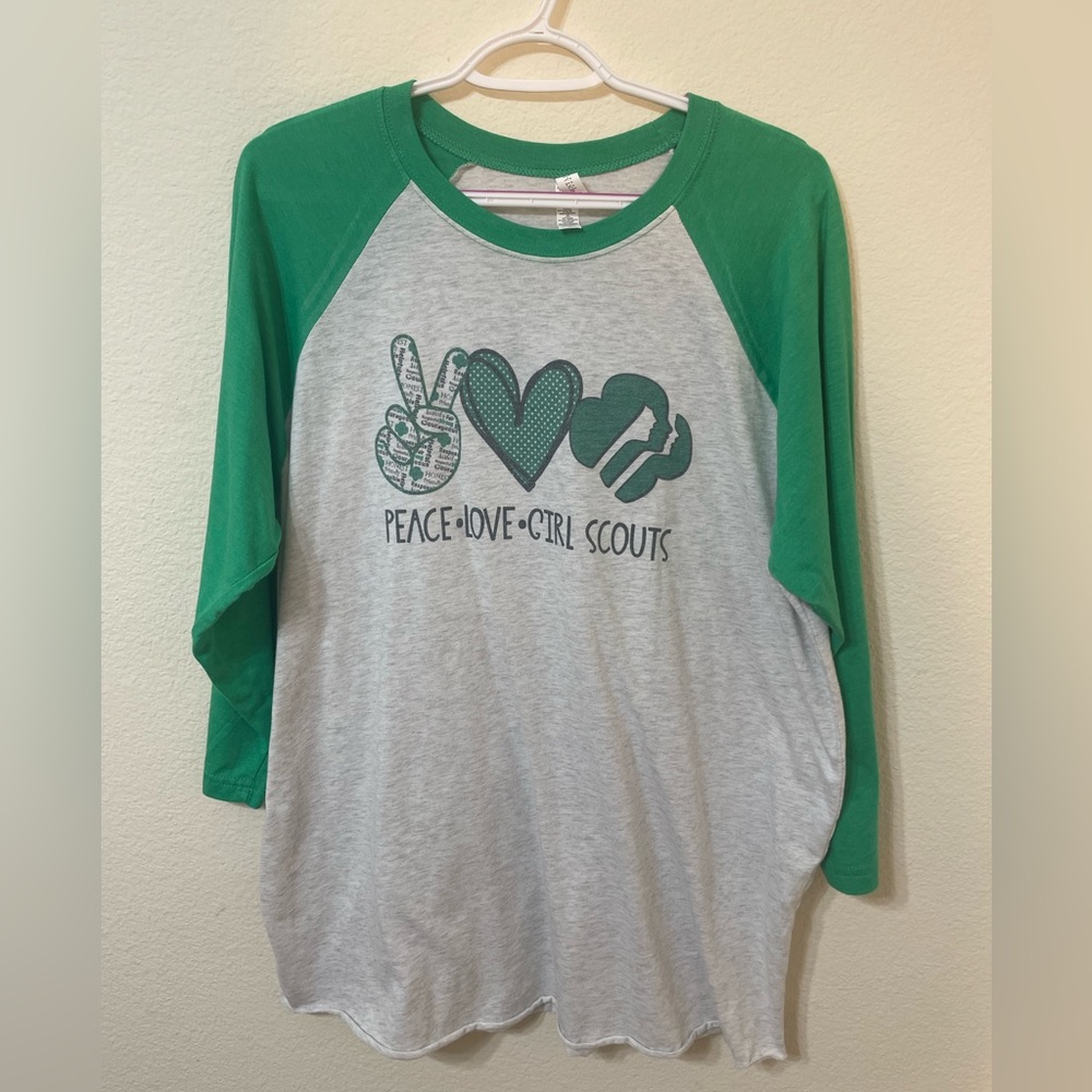 Girl Scouts adult XL Peace Love Scouts baseball style shirt